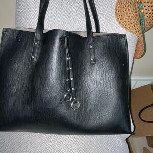 Chic Black Leather Tote Bag